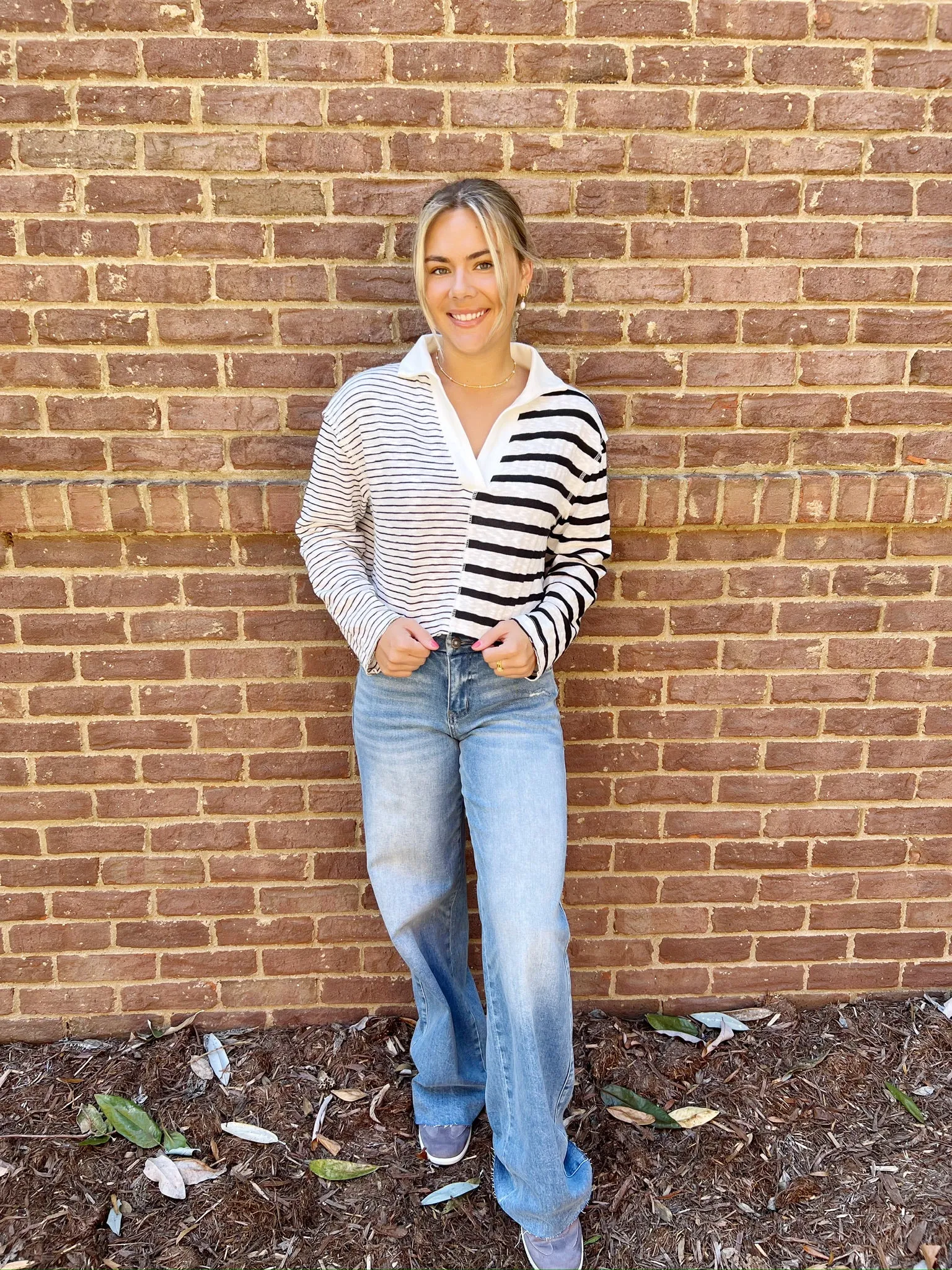 Black/White Color Combo Striped Knitted Top