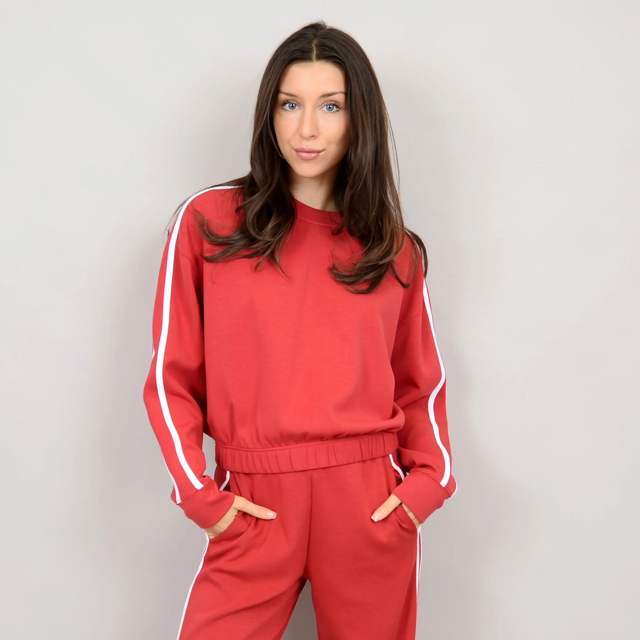 LIZA SOFT KNIT SWEATER - CRIMSON WHITE